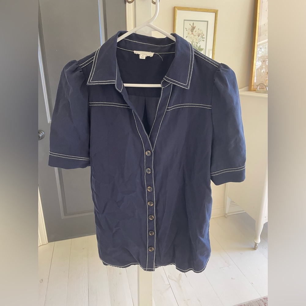 a loves a shirt